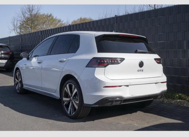 Volkswagen Golf image 4