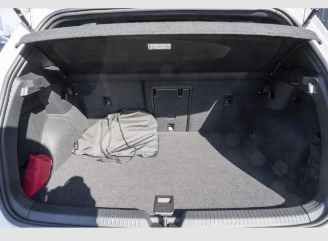 Volkswagen Golf image 3