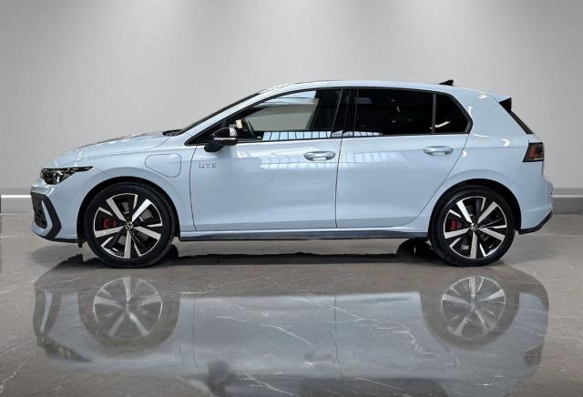 Volkswagen Golf image 3