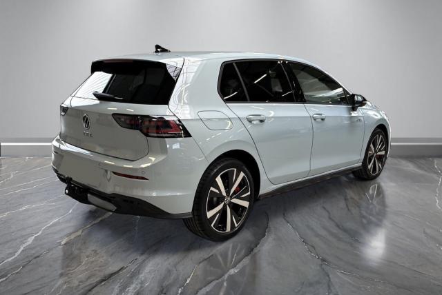 Volkswagen Golf image 5