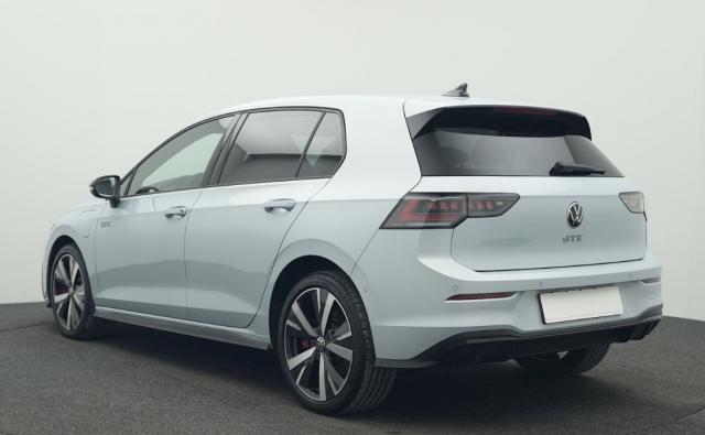 Volkswagen Golf image 9