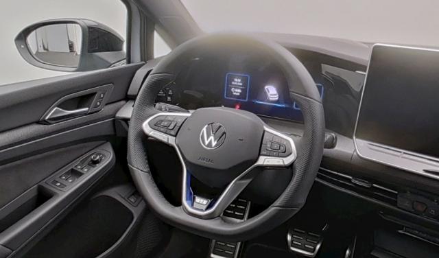 Volkswagen Golf image 4