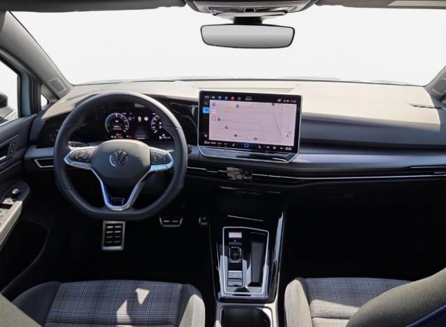 Volkswagen Golf image 5