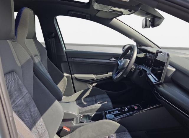 Volkswagen Golf image 4