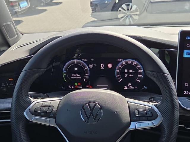 Volkswagen Golf image 2