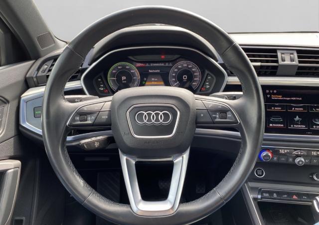 Audi Q3 image 1