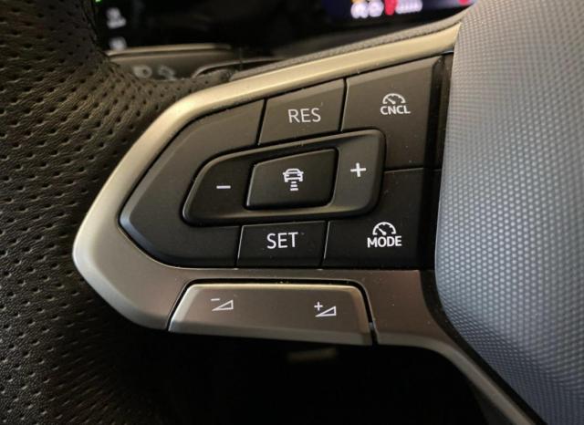 Volkswagen Golf image 7