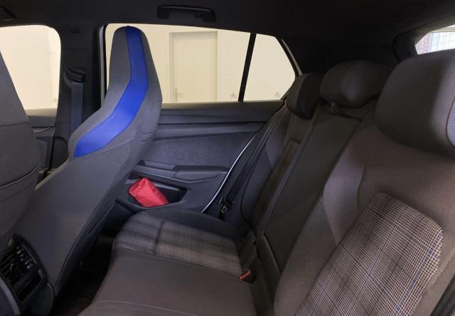 Volkswagen Golf image 5