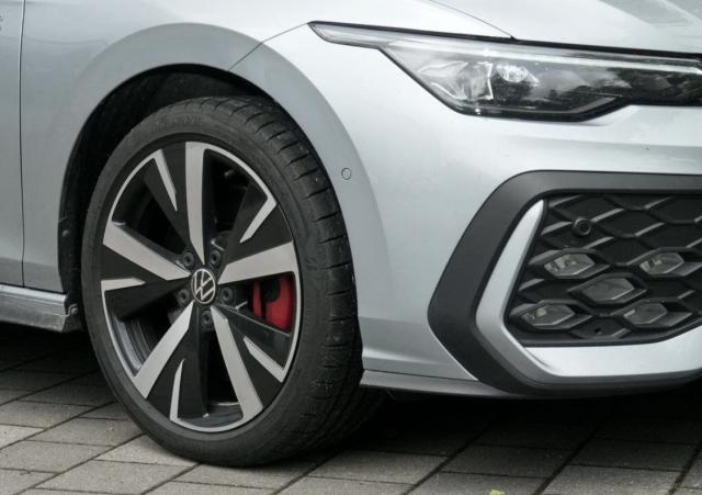 Volkswagen Golf image 3