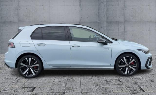 Volkswagen Golf image 9