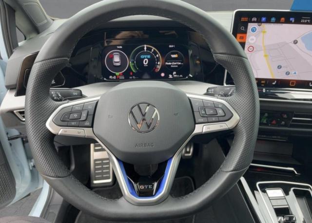Volkswagen Golf image 1