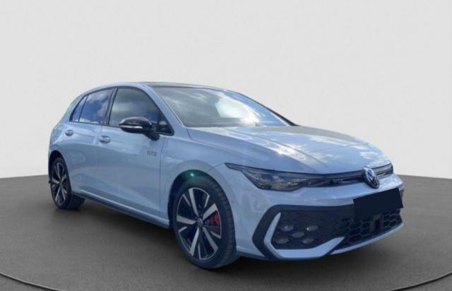 Volkswagen Golf image 2