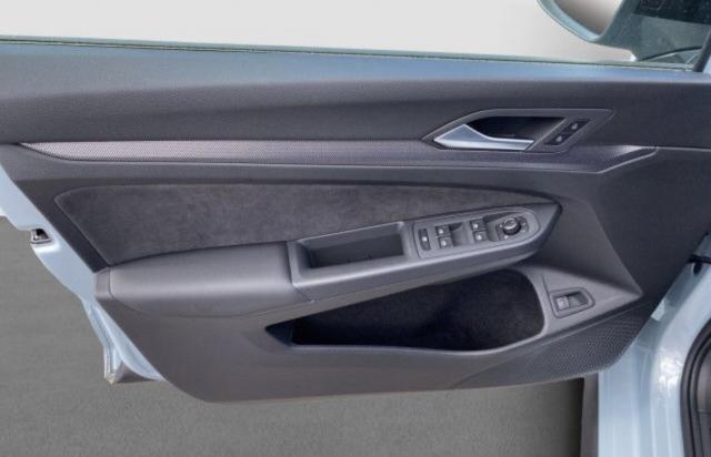Volkswagen Golf image 1