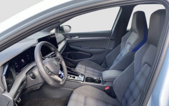 Volkswagen Golf image 7