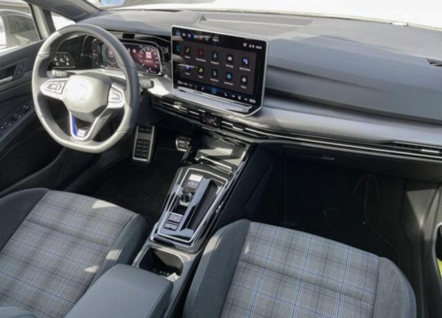 Volkswagen Golf image 8