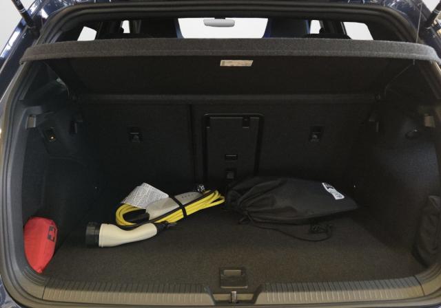 Volkswagen Golf image 9