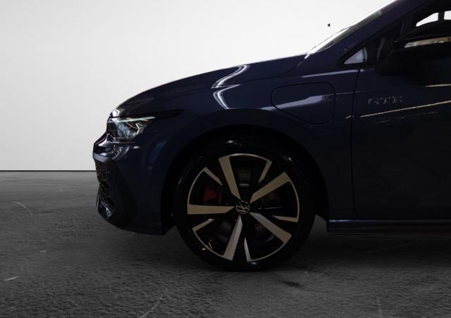 Volkswagen Golf image 3