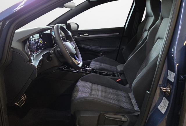 Volkswagen Golf image 2