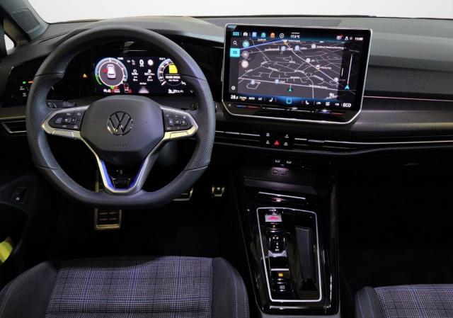 Volkswagen Golf image 4
