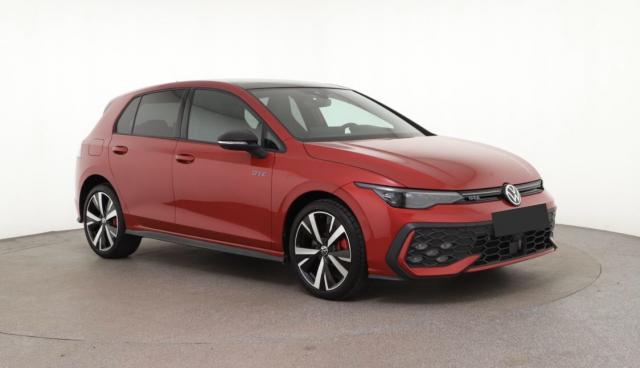 Volkswagen Golf image 8