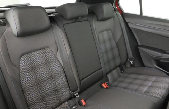 Volkswagen Golf image 5