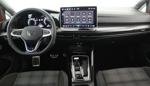 Volkswagen Golf image 1