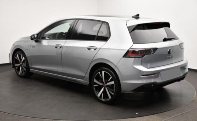 Volkswagen Golf image 4
