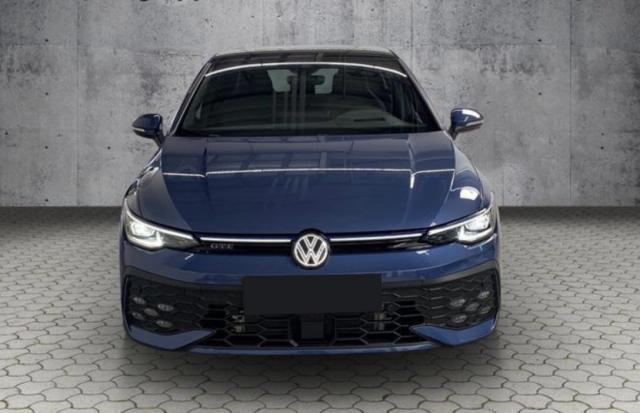 Volkswagen Golf image 6