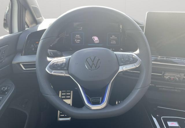 Volkswagen Golf image 1