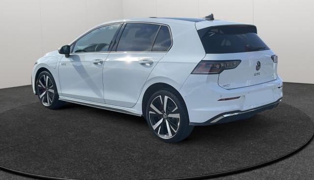Volkswagen Golf image 3