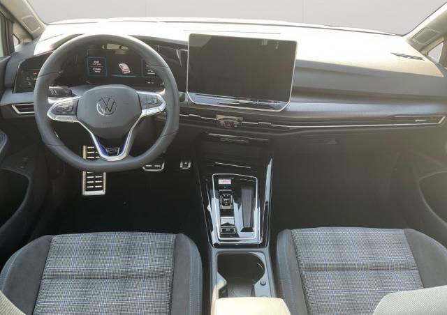 Volkswagen Golf image 2