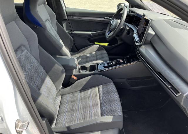 Volkswagen Golf image 3
