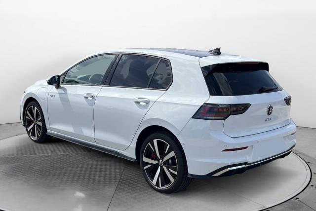 Volkswagen Golf image 7