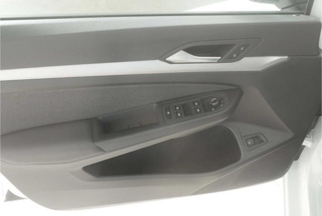 Volkswagen Golf image 4