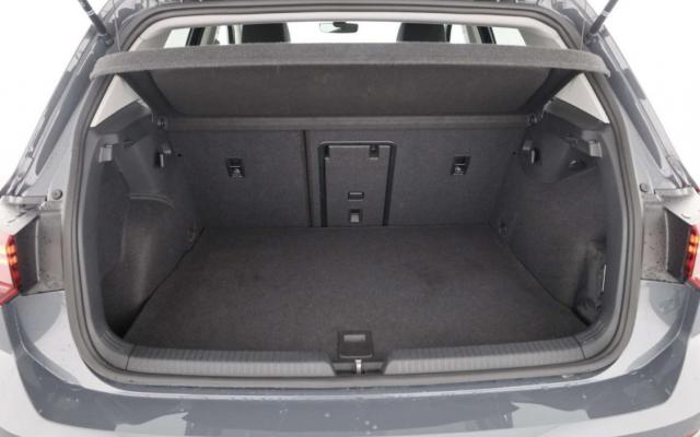 Volkswagen Golf image 4