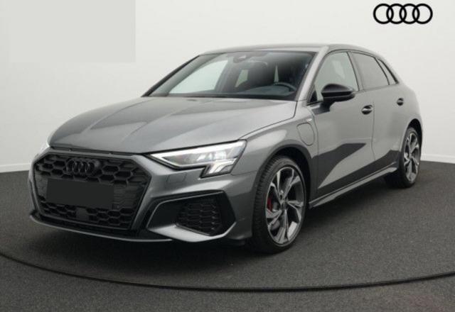 Audi A3 Sportback 45 Tfsie 245 S-Line Hybride Rechargeable / Camera De Recul Affichage Tete Haute Coffre Elec Regulateur Distance