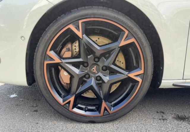 Cupra Leon image 8