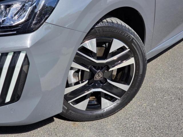 Peugeot 208 image 9