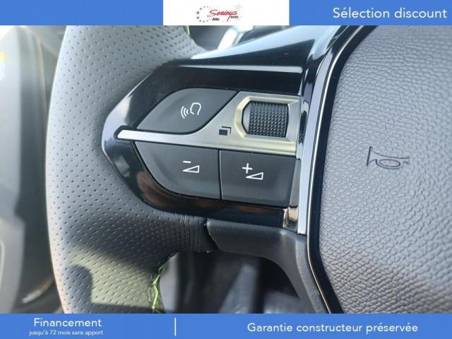 Peugeot 2008 image 8