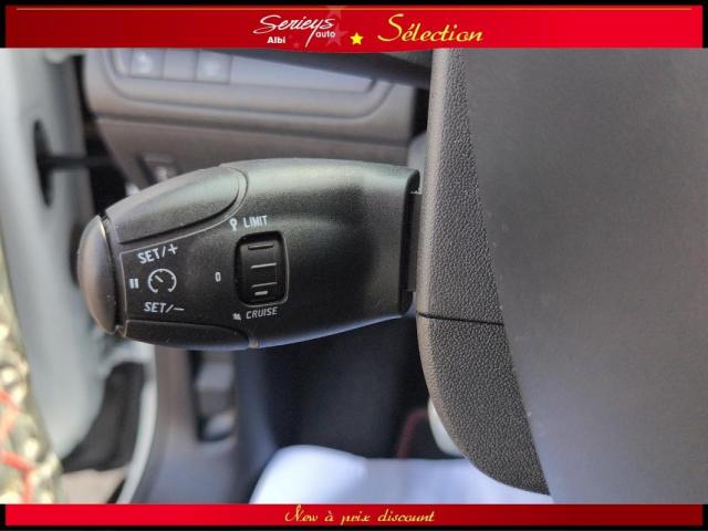 Peugeot 2008 image 8