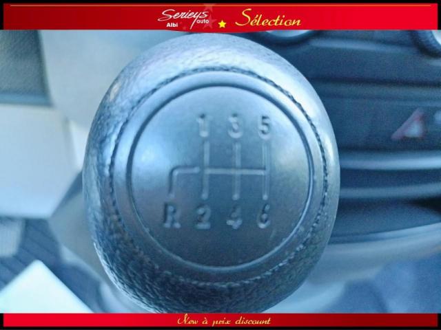 Mercedes Benz Sprinter image 5