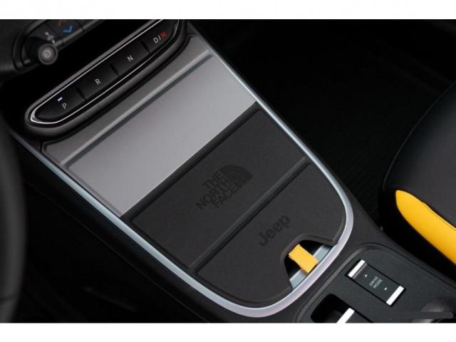 Jeep Avenger image 7