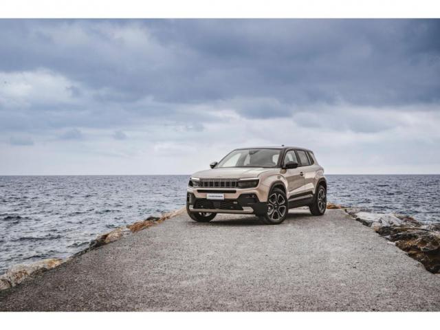 Jeep Avenger image 1