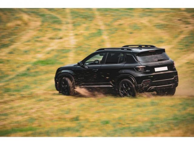 Jeep Avenger image 9