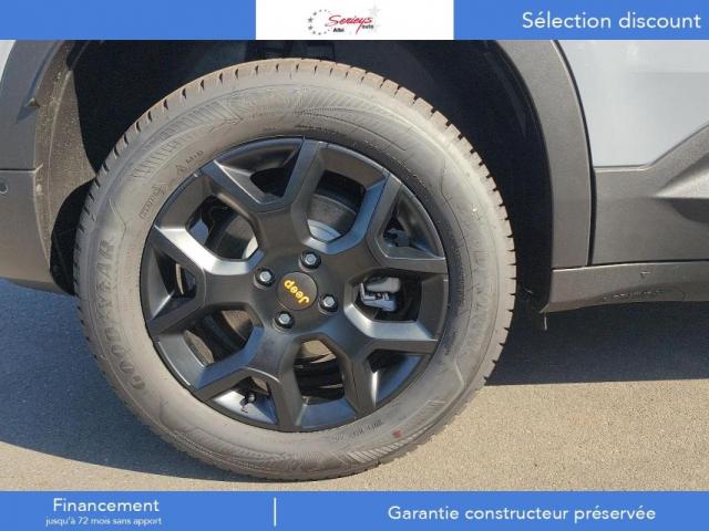 Jeep Avenger image 8