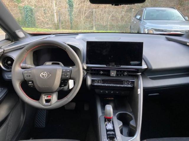 Toyota C-Hr image 4