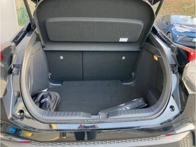 Toyota C-Hr image 3