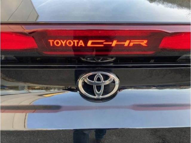 Toyota C-Hr image 5