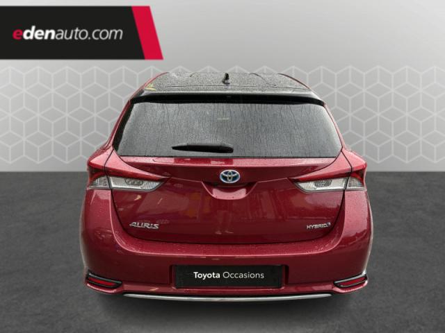 Toyota Auris image 2