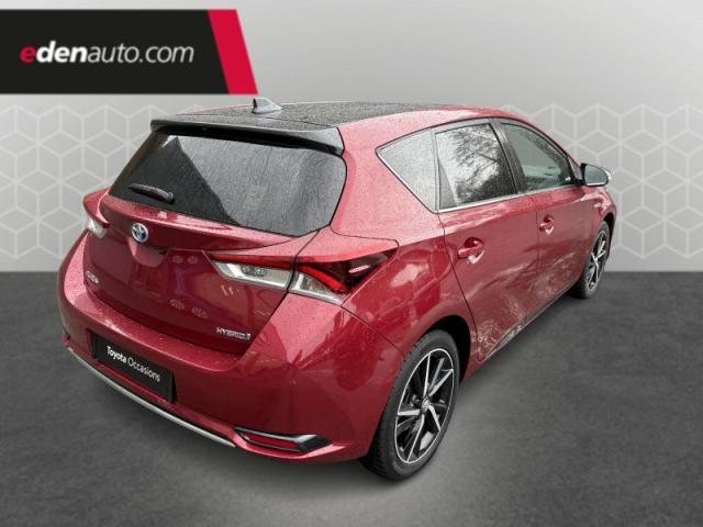 Toyota Auris image 9